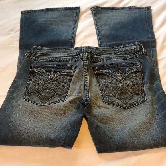 Affliction Jeans. Size 30. Smoke and pet free home - Picture 3 of 12